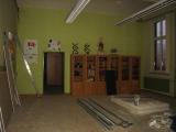 Klassenräume als Materiallager und Handwerker-Aufenthaltsräume
